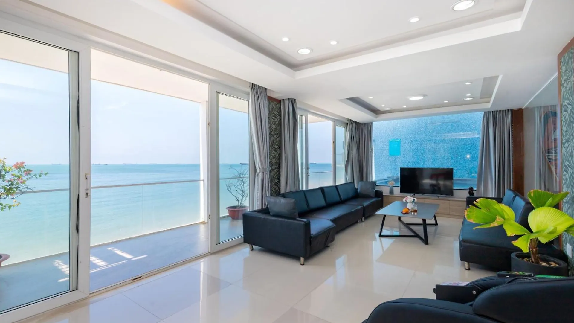 Villa - Biet Thu Nghi Duong Vung Tau 0*,  Vietnam